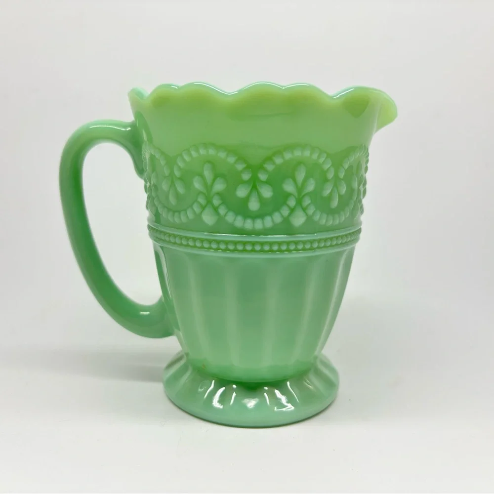 Pioneer Woman Timeless Beauty Jade Creamer NEW 9.3oz - Picture 3 of 6